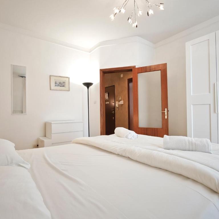 ComodHouse - Two-Bedroom Apartment with Balcony - 7