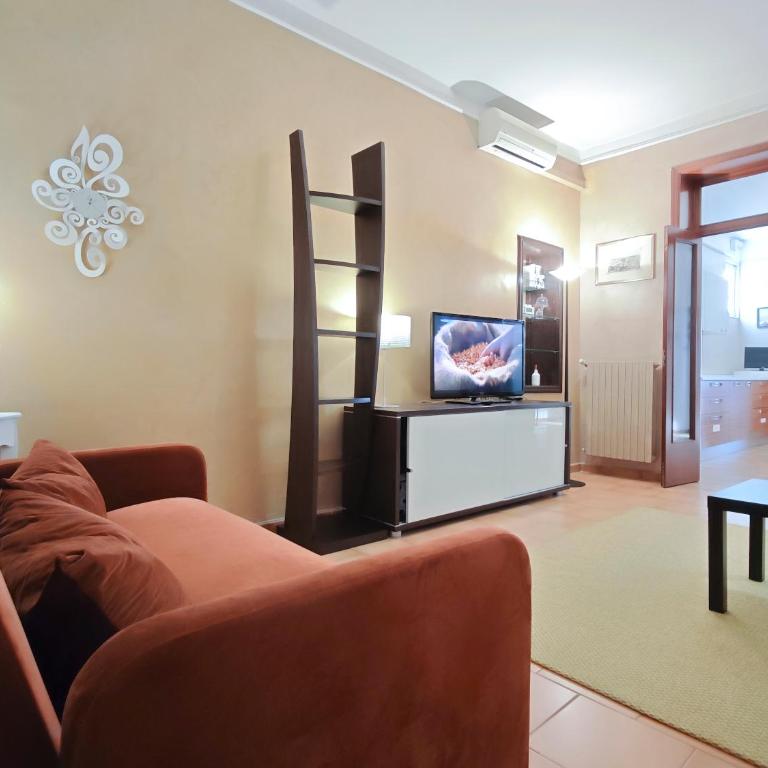 ComodHouse - Two-Bedroom Apartment with Balcony - 22