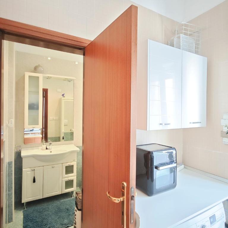 ComodHouse - Two-Bedroom Apartment with Balcony - 31
