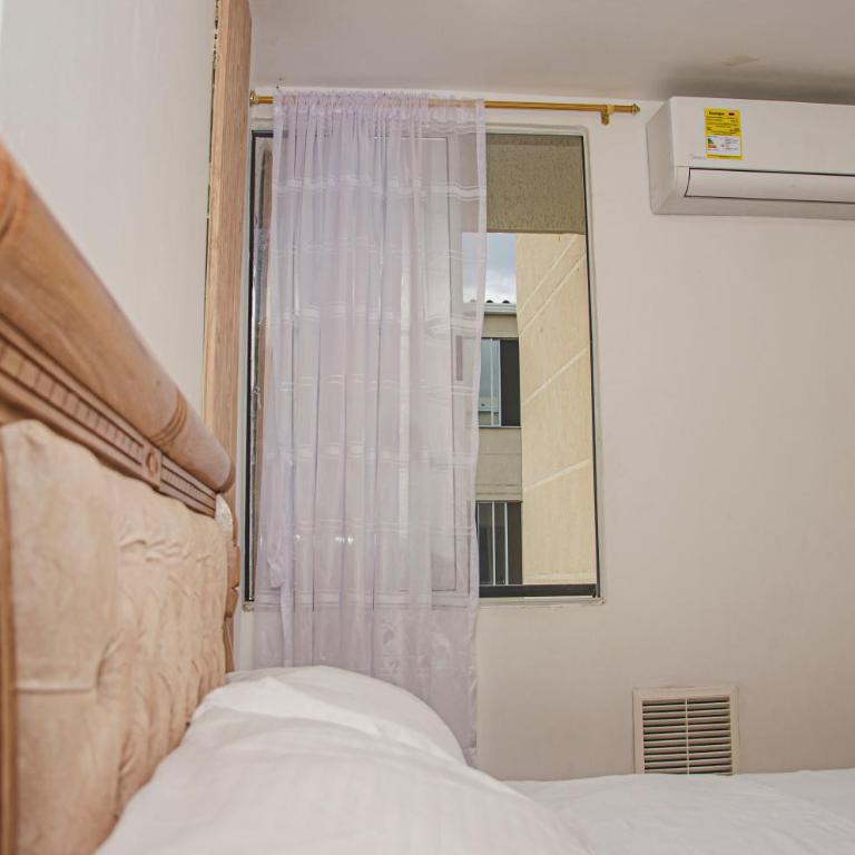 Alquiler Apartamento Amoblado Laguna - One-Bedroom Apartment - 24