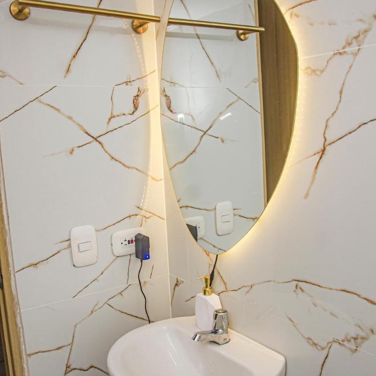 Alquiler Apartamento Amoblado Laguna - One-Bedroom Apartment - 35