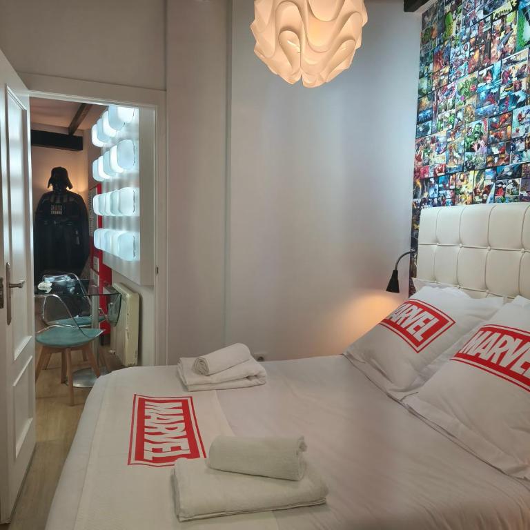 Fiction Dreams - One-Bedroom Apartment - 14
