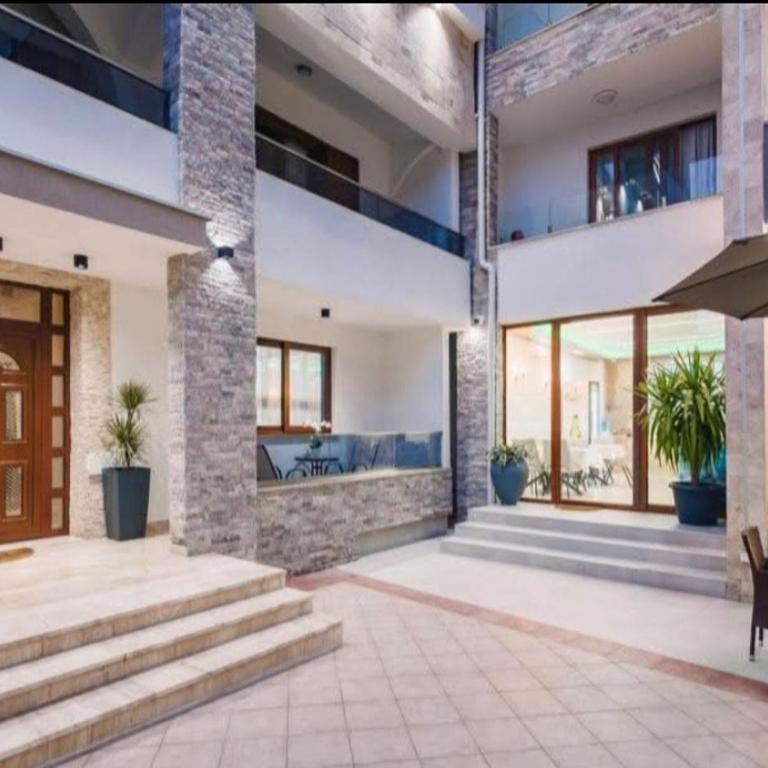APART-HOTEL PRESiDENT 2 - Studio with Balcony - 2