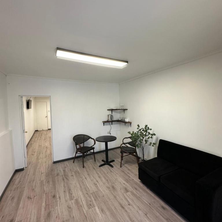 Angol Suite - One-Bedroom Apartment - 7