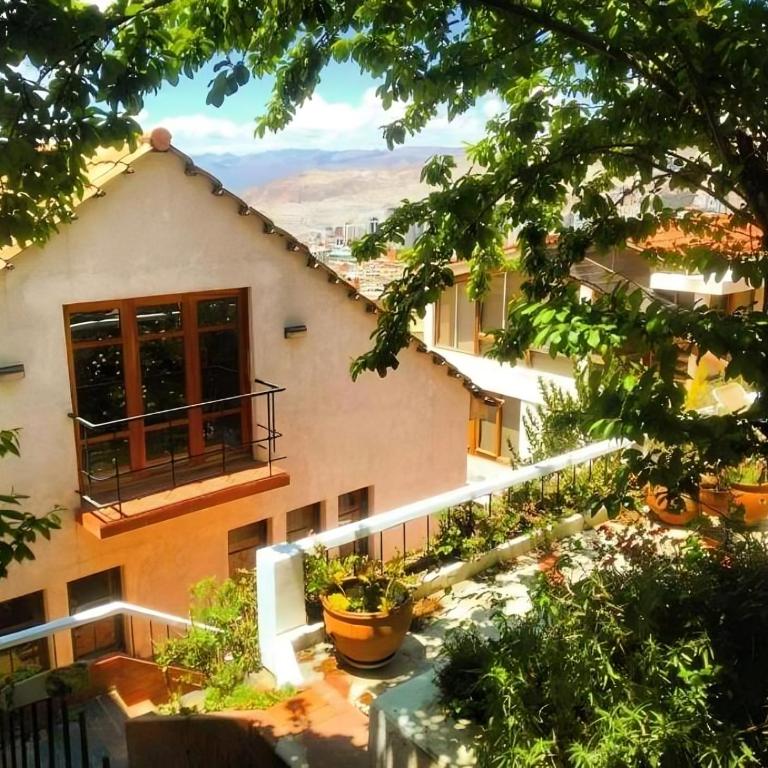 Villa Florita - Three-Bedroom Vacation Home - 20