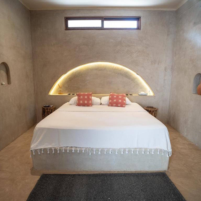 La Posada del Sol Boutique Hotel Tulum - Habitación con terraza o balcón y vistas al jardín - 12