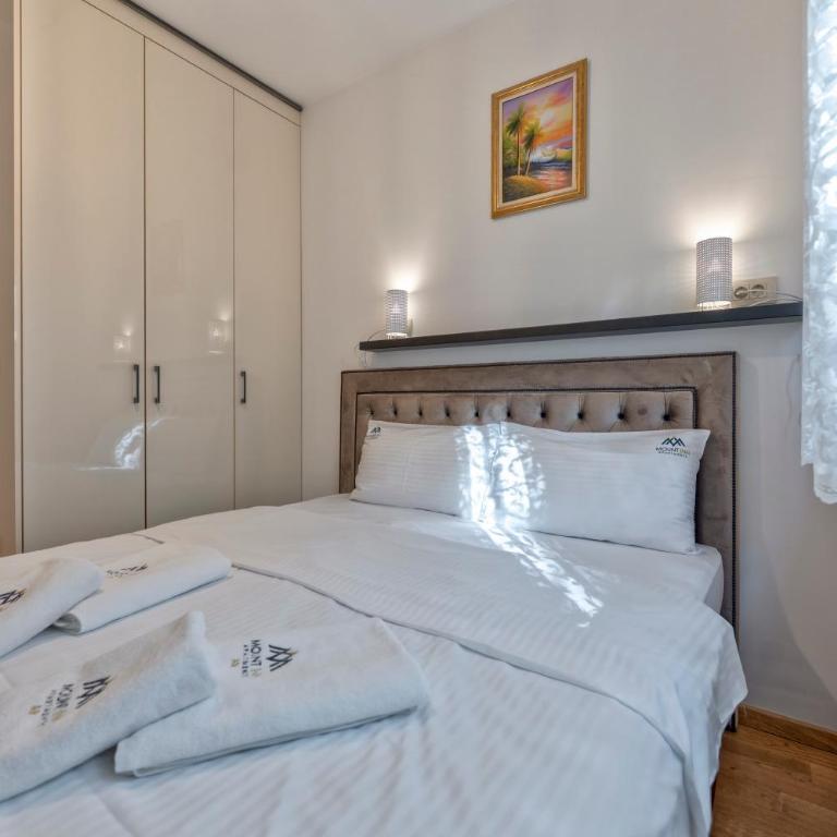 Mount Inn Jasmine - Two-Bedroom Deluxe Apartment with Balcony - 10