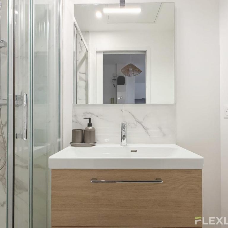 Room in spacious T7 in Paris 20 - Chambre Simple - 14