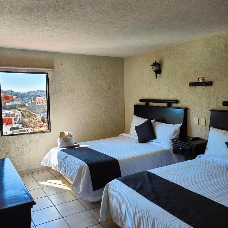 Hotel 1988 Guanajuato - Superior Twin Room - 6