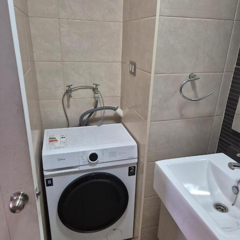 Departamento acogedor con excelente ubicación - Two-Bedroom Apartment - 14