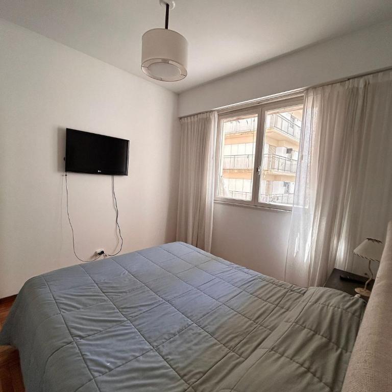 spacious apartment with view to the Av. Colon - Apartment - 5