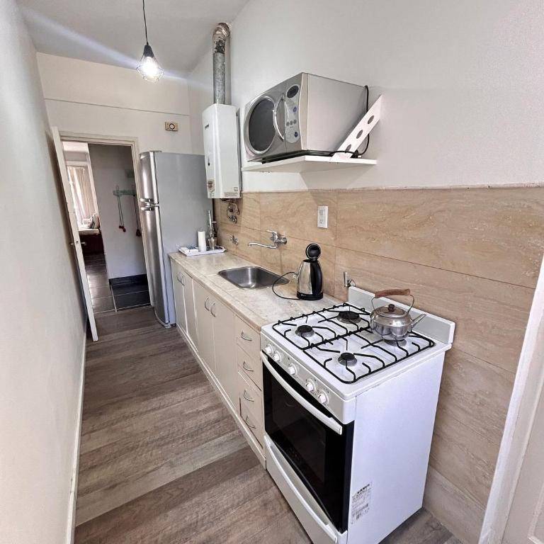 spacious apartment with view to the Av. Colon - Apartment - 10