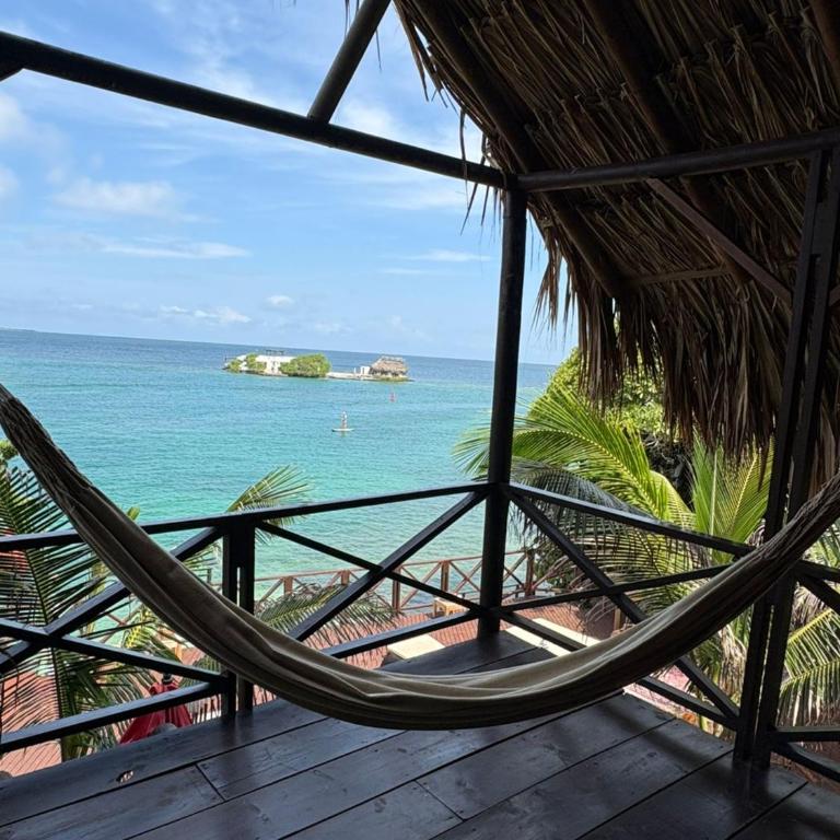 Isla Única- Islas del Rosario - Habitación con cama grande y balcón - 11