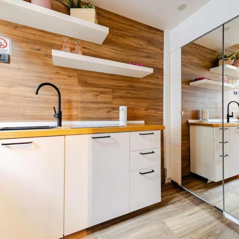 ModeRna Apartments - Charme & Relax in Centro - Free Parking - Monolocale - 6
