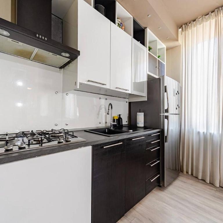 ModeRna Apartments - Charme & Relax in Centro - Free Parking - Appartamento - 3