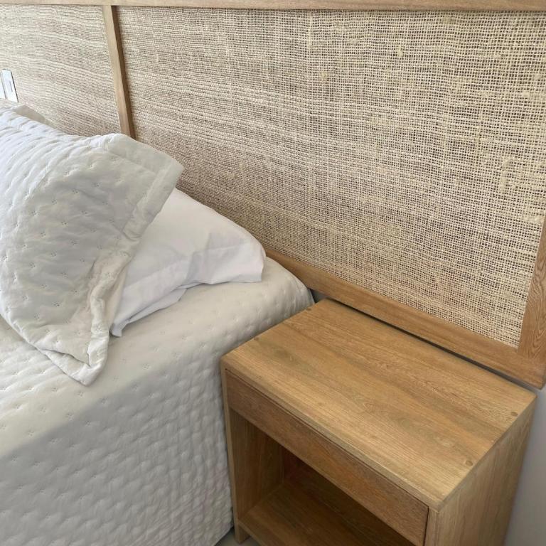2BR 2BA Apt Baia Kristal Cartagena Crystal Lagoon - Two-Bedroom Apartment with Balcony - 14
