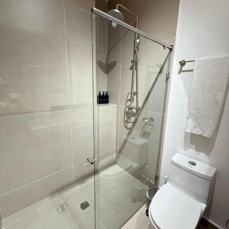 2BR 2BA Apt Baia Kristal Cartagena Crystal Lagoon - Two-Bedroom Apartment with Balcony - 20
