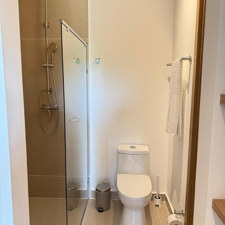 2BR 2BA Apt Baia Kristal Cartagena Crystal Lagoon - Two-Bedroom Apartment with Balcony - 30