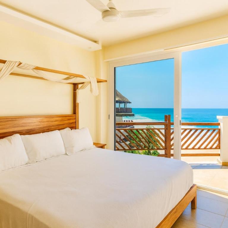 Beachfront in a peaceful Resort 8mi from Puerto Escondido - Apartamento de 2 dormitorios - Frente al océano - 8