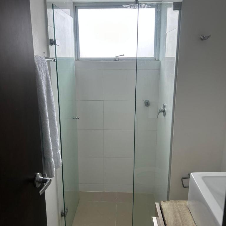 Lujoso Apartamento Sector Norte Altos Del Limón - Apartamento de 2 dormitorios - 3