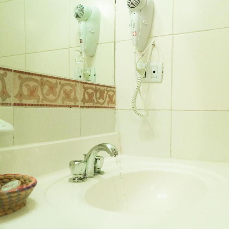 Siete Ventanas - Habitación Doble con balcón - 5