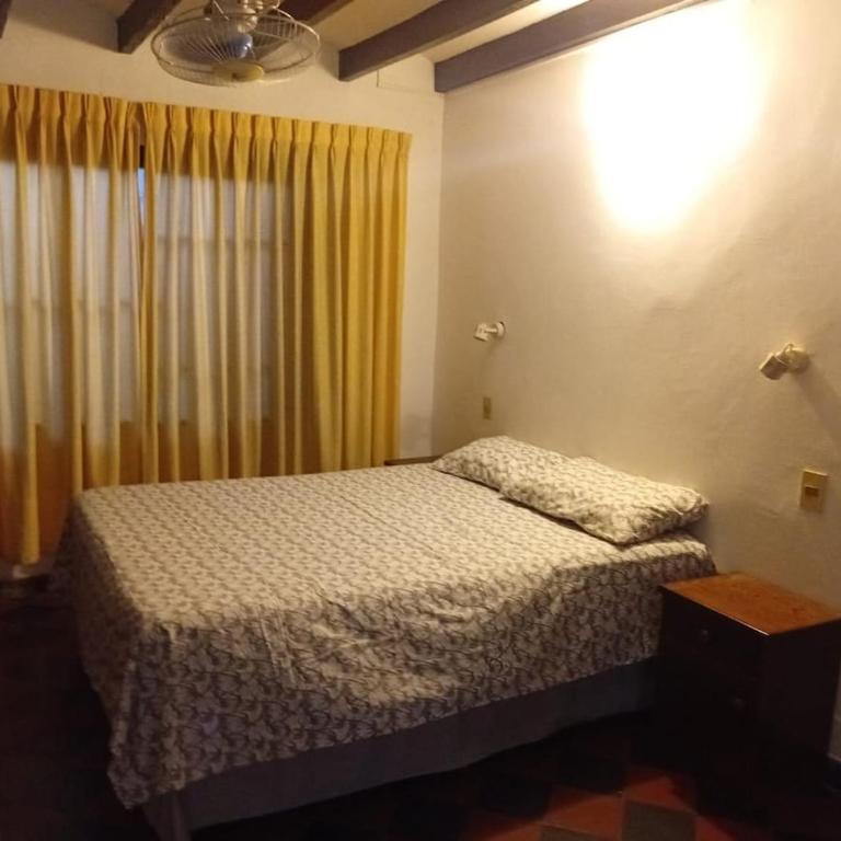 Casa Disponible para familia - One-Bedroom House - 2