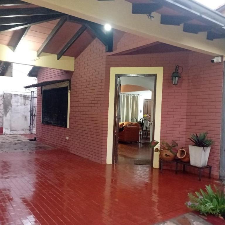 Casa Disponible para familia - One-Bedroom House - 13