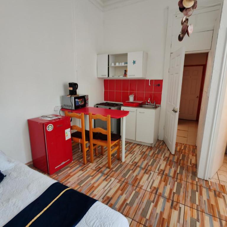 Hostal Vicmar - Estudio - 2