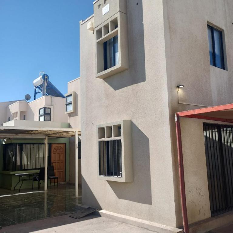 Casa grande Amoblada - Casa de 4 dormitorios - 1