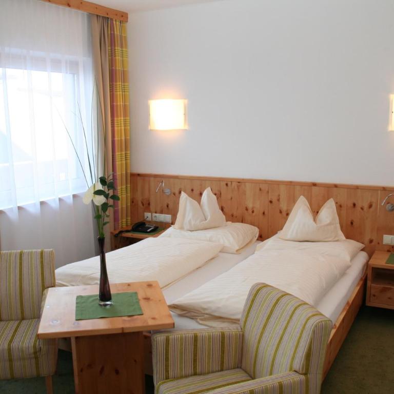 Hotel Mathiesn - Doppelzimmer mit Balkon - 4