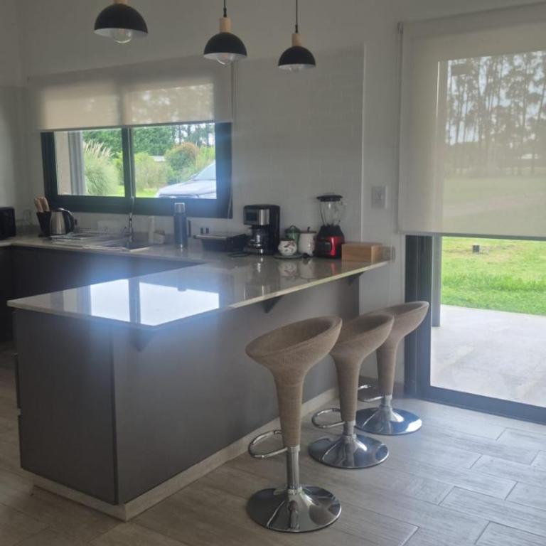 Hermosa Casa De Campo en Mercedes - Casa de 4 dormitorios - 16