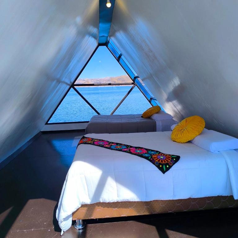 Uros Killa Lodge - Suite with Lake View - 10