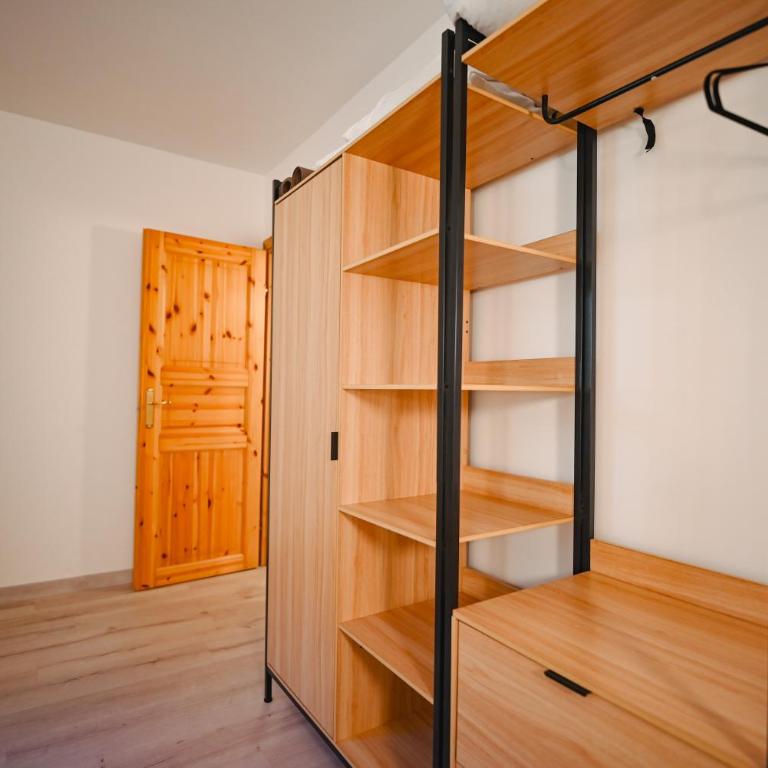 Con Parking y Escritorio I Apartamento en Incles I AndStay - Apartamento de 1 dormitorio - 23