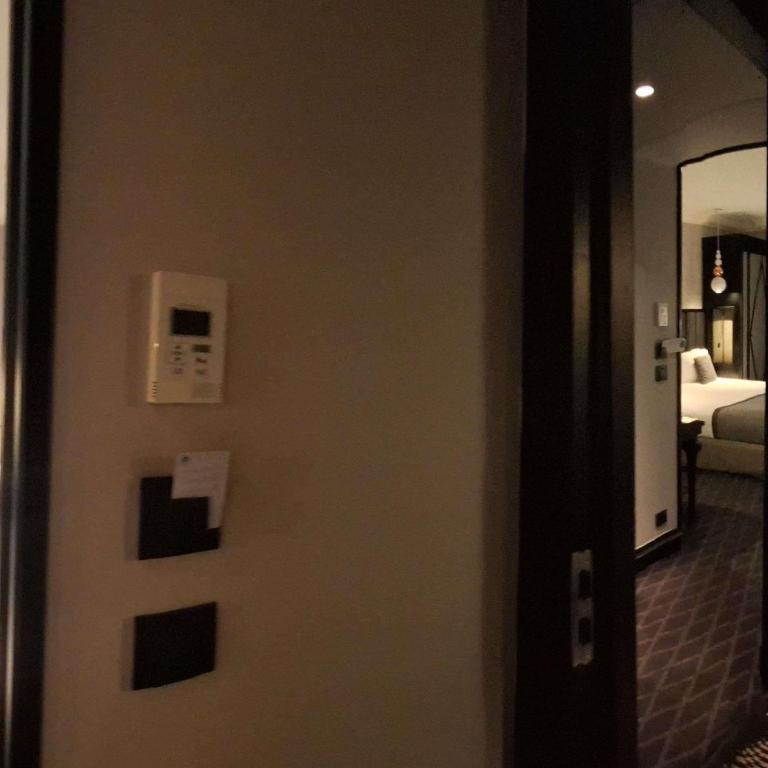 Mercure Paris Arc de Triomphe Wagram - Hébergement Familial - 2 Chambres Communicantes - 2