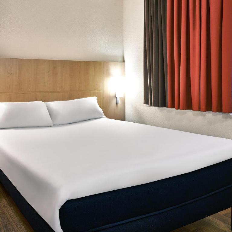 Ibis Barcelona Centro (Sagrada Familia) - Interior Standard Room - 3