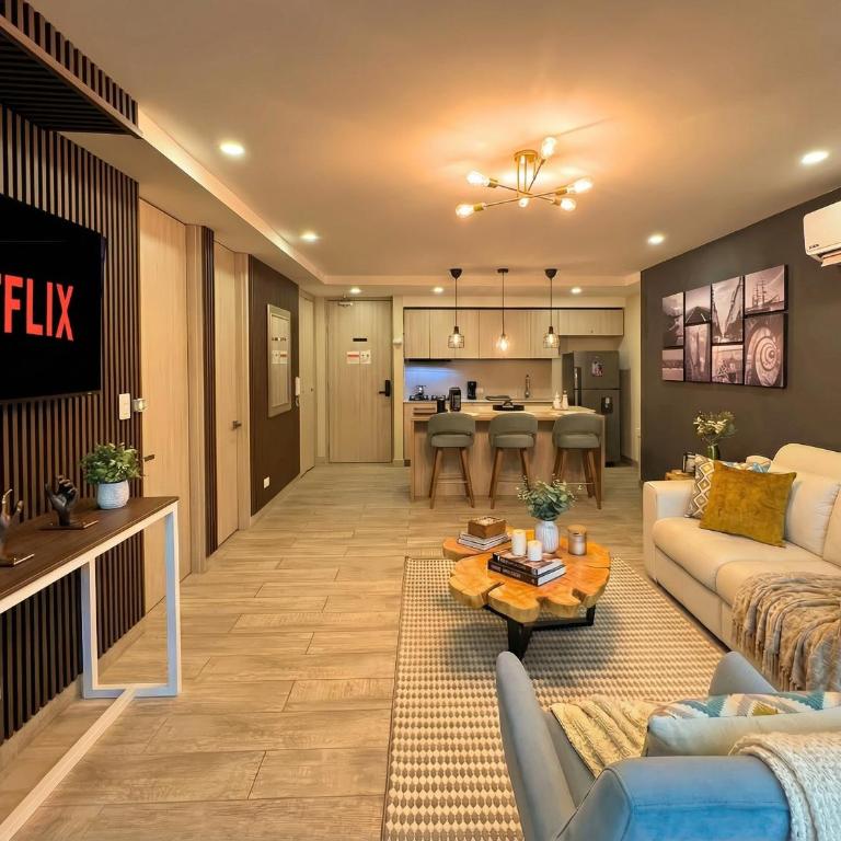 Dominique Luxury - 1 BR - Private Jacuzzi - 13th Floor - One-Bedroom Apartment - 2