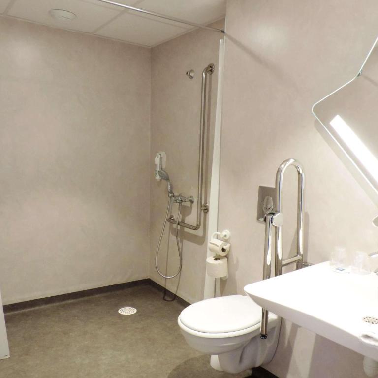 Ibis Budget Amiens Centre Gare - Chambre Double Standard - Accessible aux Personnes à Mobilité Réduite - 2