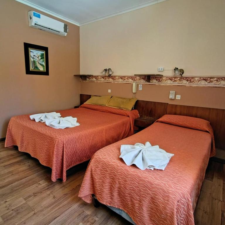 Hotel Ritz - Habitación Triple - 1