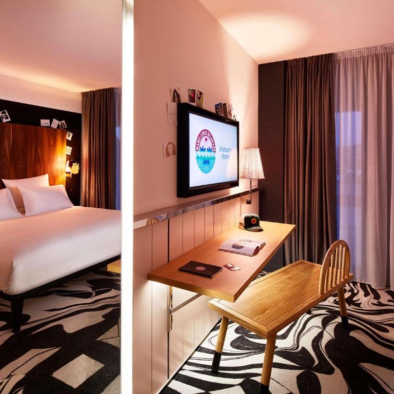 Mama Shelter Belgrade - Srednja Mama Dvokrevetna Soba sa Bračnim Krevetom - 4