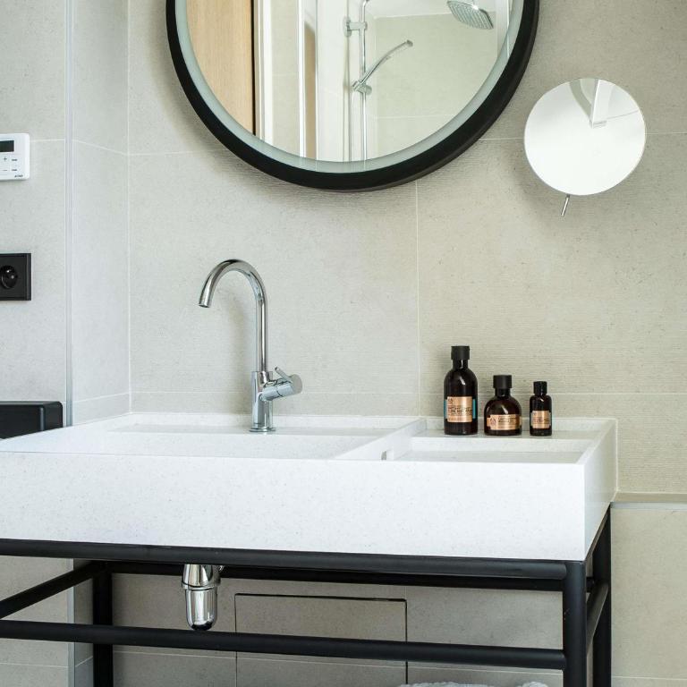 Mercure Paris 17 Batignolles - Chambre Double Supérieure - 6