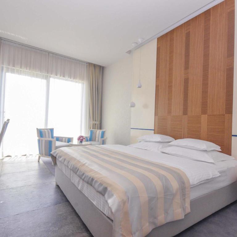 Hotel Bracera - Dvokrevetna Soba sa Bračnim Krevetom/Zasebnim Krevetima i Balkonom - 6
