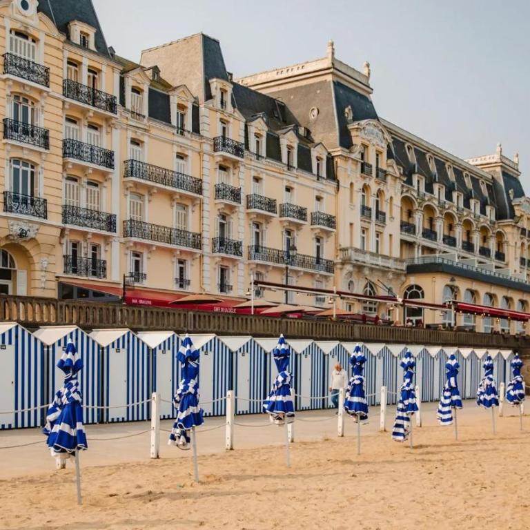 Appartement deux pièces élégant avec Vue sur Parc - Plage & Centre-Ville à Pied - Appartamento con 1 Camera da Letto - 11