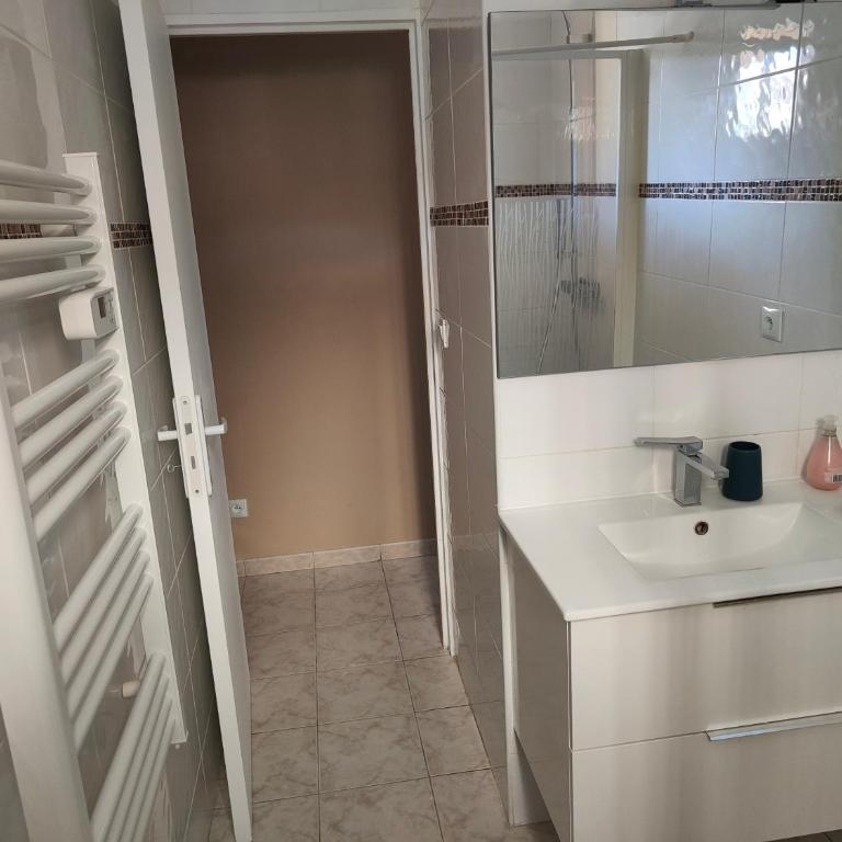 Charmante Villa de plain pied dans quartier calme - Casa con 2 Camere da Letto - 19