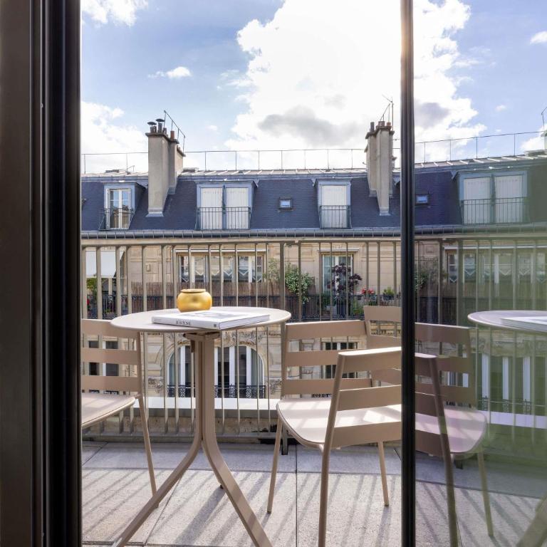 Hotel Maison Hamelin Paris - Handwritten Collection - Chambre Double Deluxe avec Balcon - 1