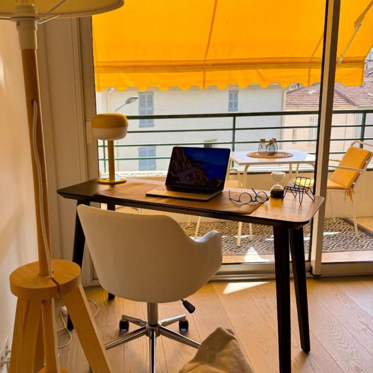 Le Clairfontaine - Stylish city-centre accommodation in Cannes - Sea view - Perfect for work and relaxation - 10 min walking distance of Palais des festivals and beaches - Apartment mit 1 Schlafzimmer - Meerseite - 3