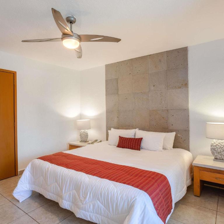 Marival Emotions Resort & Suites Riviera Nayarit by Mercure - Suite de 1 dormitorio con cama extragrande y balcón o terraza - 2 baños - 2