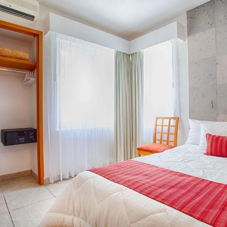Marival Emotions Resort & Suites Riviera Nayarit by Mercure - Suite de 2 dormitorios con cama extragrande, sofá cama, 3 baños y balcón - 4