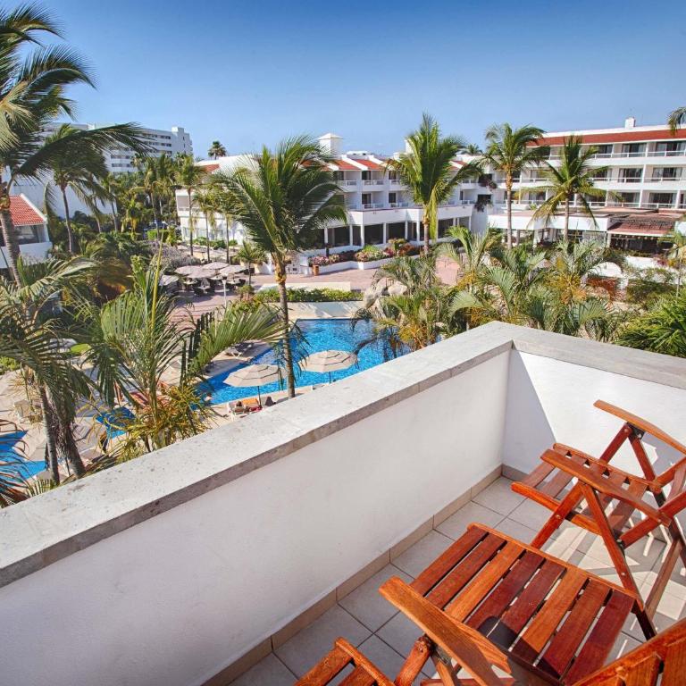 Marival Emotions Resort & Suites Riviera Nayarit by Mercure - Suite de 2 dormitorios con cama extragrande, sofá cama, 3 baños y balcón - 6