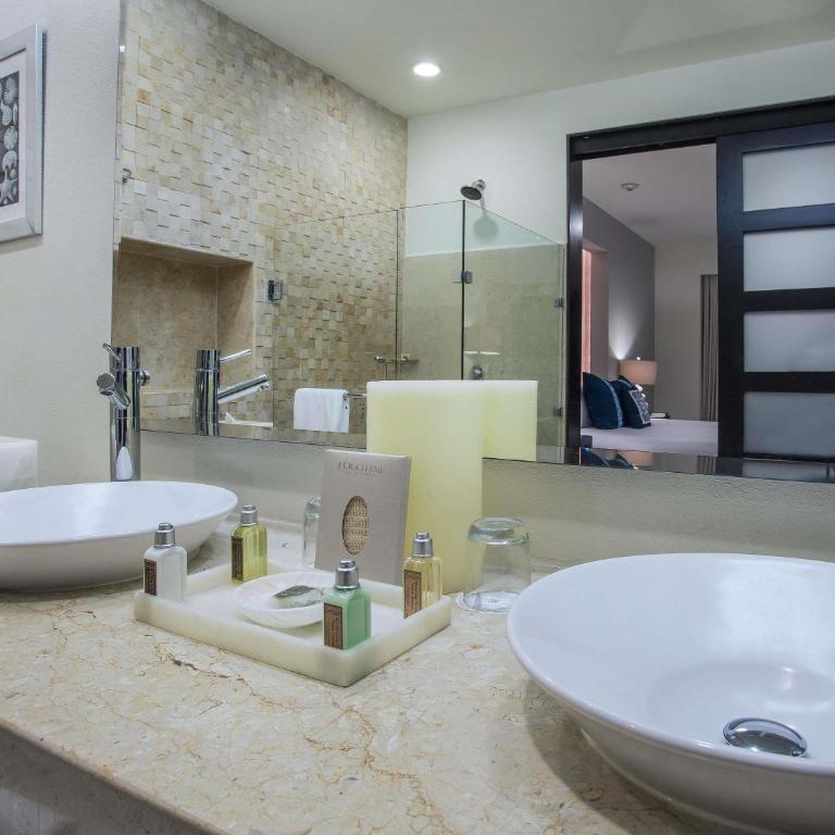 Marival Distinct All-Suites & World Spa - Handwritten Collection - One-Bedroom King Room with Two Double Beds and Balcony or Terrace - Kitchen - 4