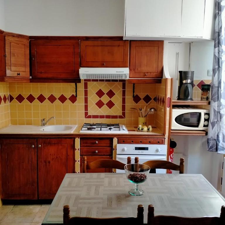 Logement au cœur de lorgues - Appartement - 3